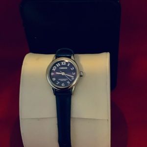 Timex, Carriage Women's watch. Blue face. Water resistant 30M. C2A871, CR 1216